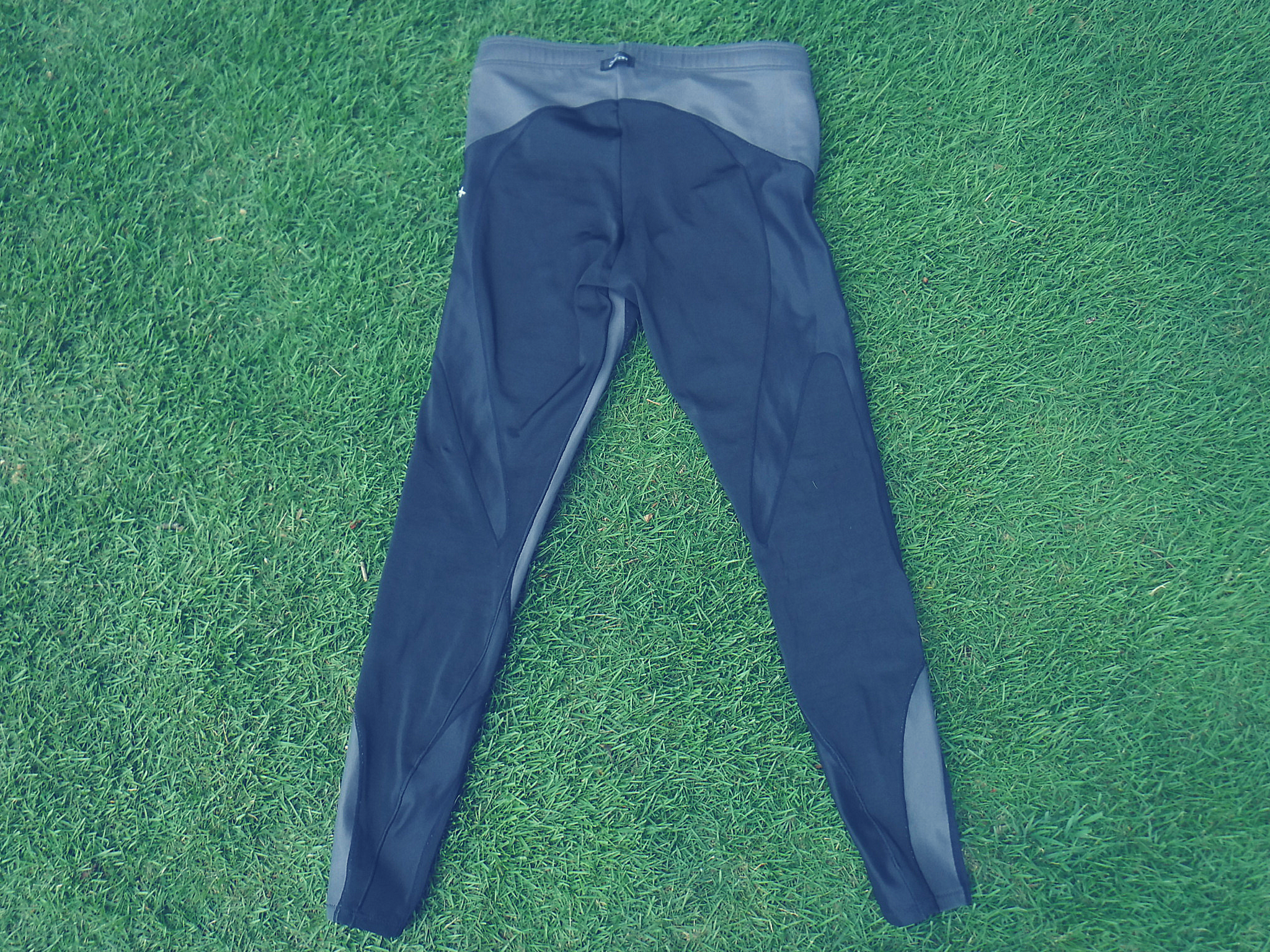 登山におすすめのサポートタイツ Cw X スタビライクスモデル レビュー ひとりキャンプと山道具