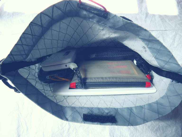 キャンプにおすすめ！山と道サコッシュのレビュー ひとりキャンプと山道具