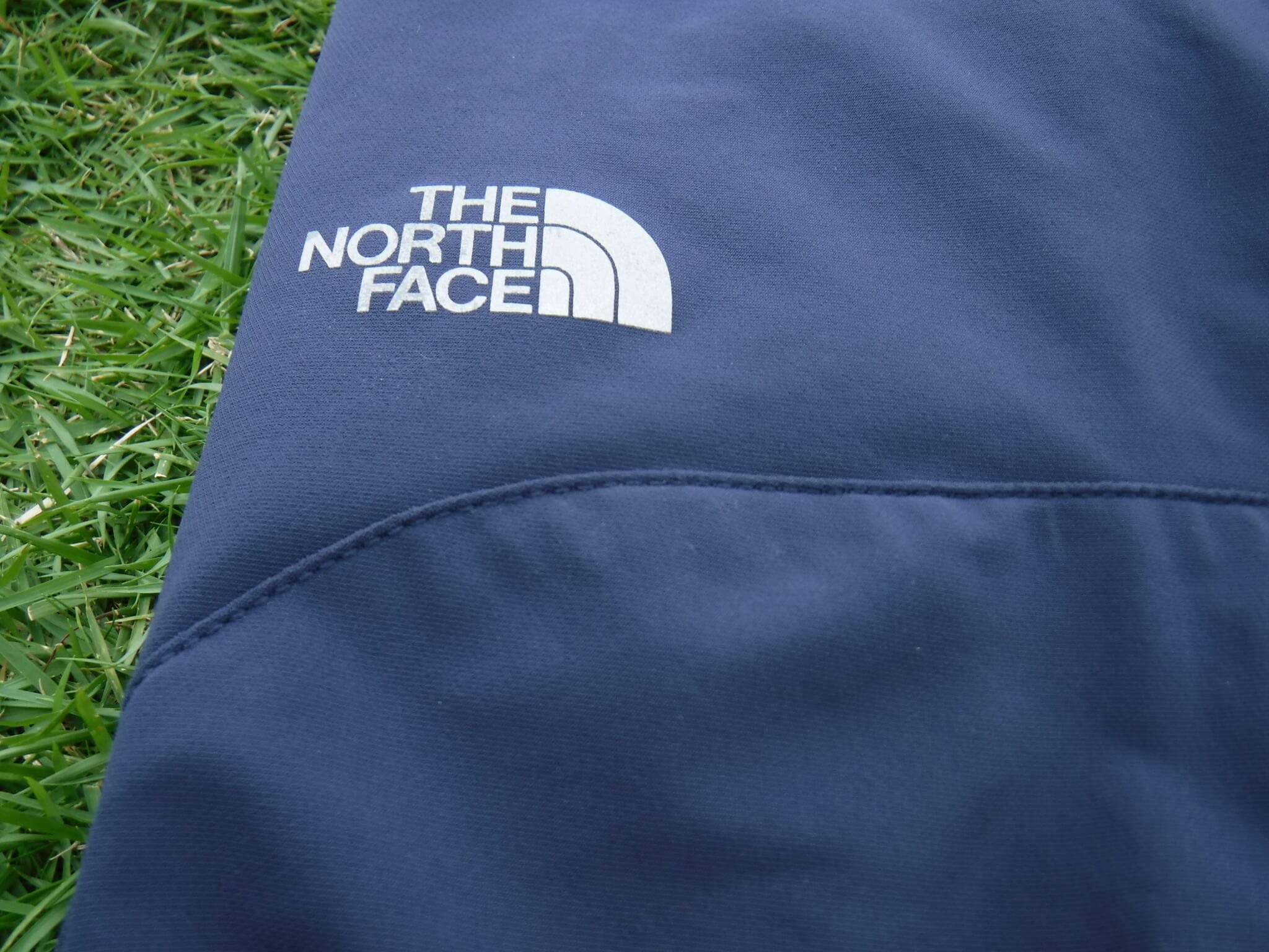 動きやすくて快適 The North Face ノースフェイス のアルパインライトパンツ レビュー ひとりキャンプと山道具